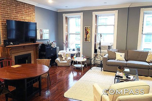 1st image of 298 Henry St #3