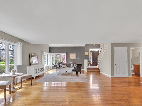 4th image of 30949 N Leesley Ct