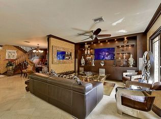 9834 Fairway Cove Ln, Plantation, FL 33324