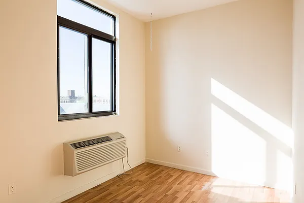 Rented by Nooklyn NYC LLC | media 9