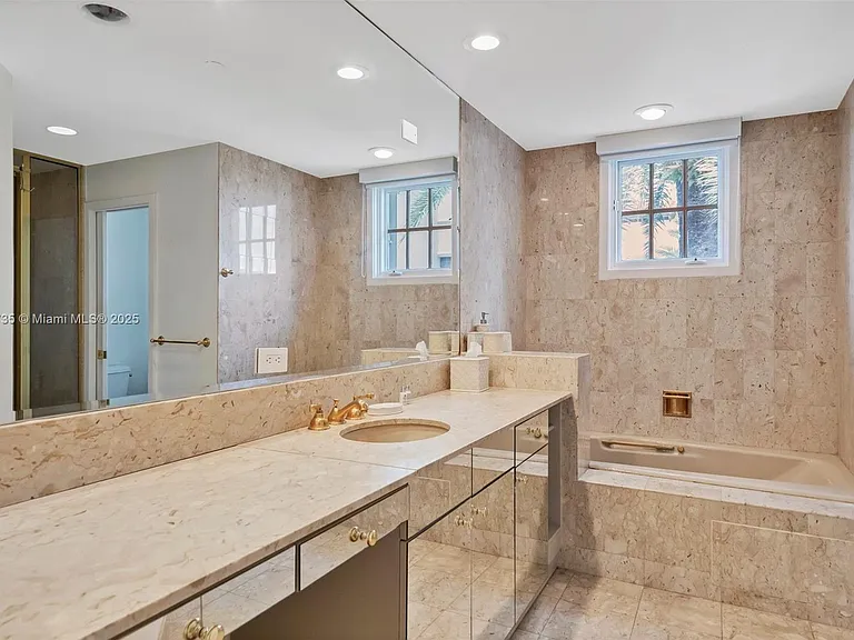 19237 Fisher Island Dr #19237 — Photo 14