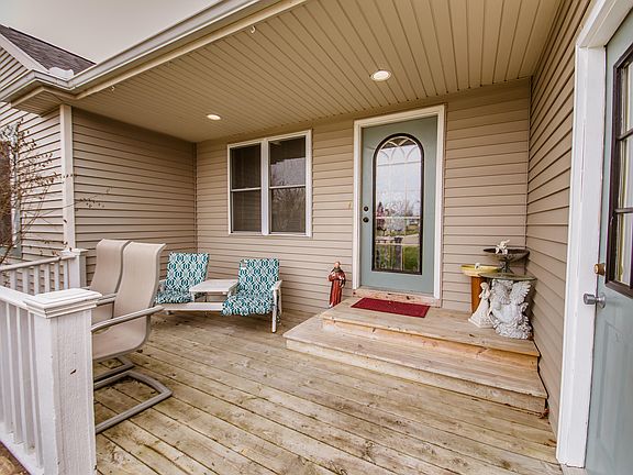 2nd image of 3420 Starflower Ct