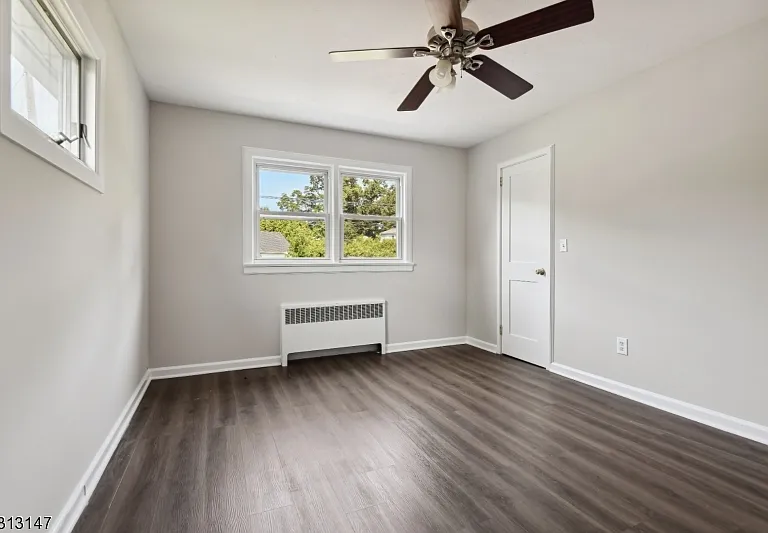 990 Washington Ave — Photo 17