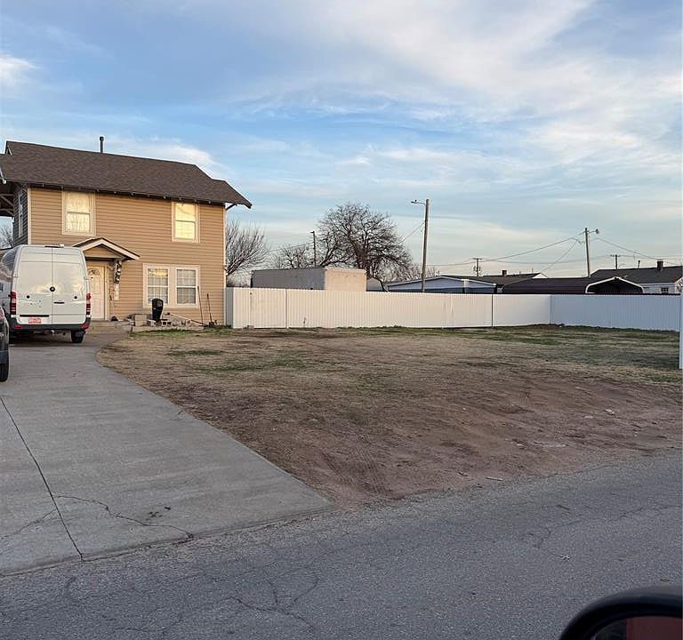 1st image of 1136 N Independence Ave