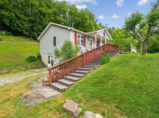 319 Jake Ln, Scottdale, PA 15683