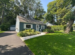 95 Dorking Rd, Rochester, NY 14610