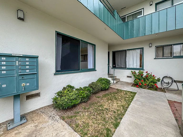 2033 Euclid St #6 — Photo 17