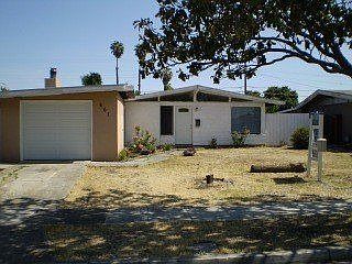 1st image of 661 Lakewood Dr