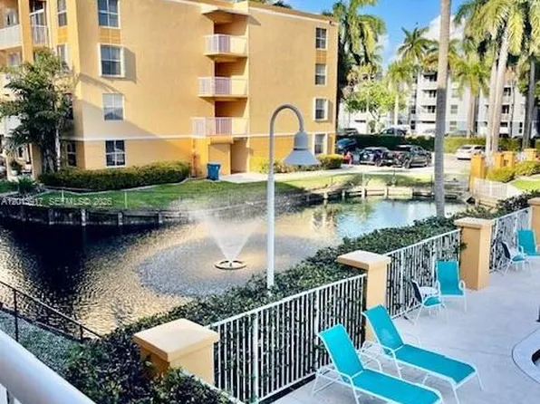 1450 SE 3rd Ave APT 202, Dania, FL 33004