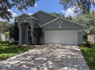 305 Chardonnay Pl, Valrico, FL 33594