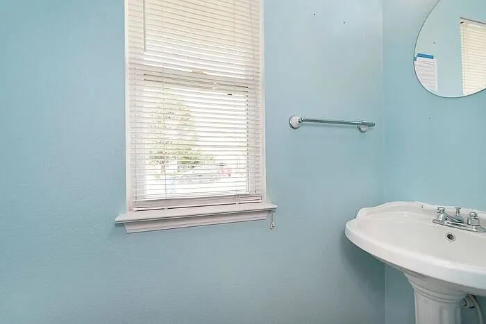 1943 Dutch Elm Dr — Photo 13