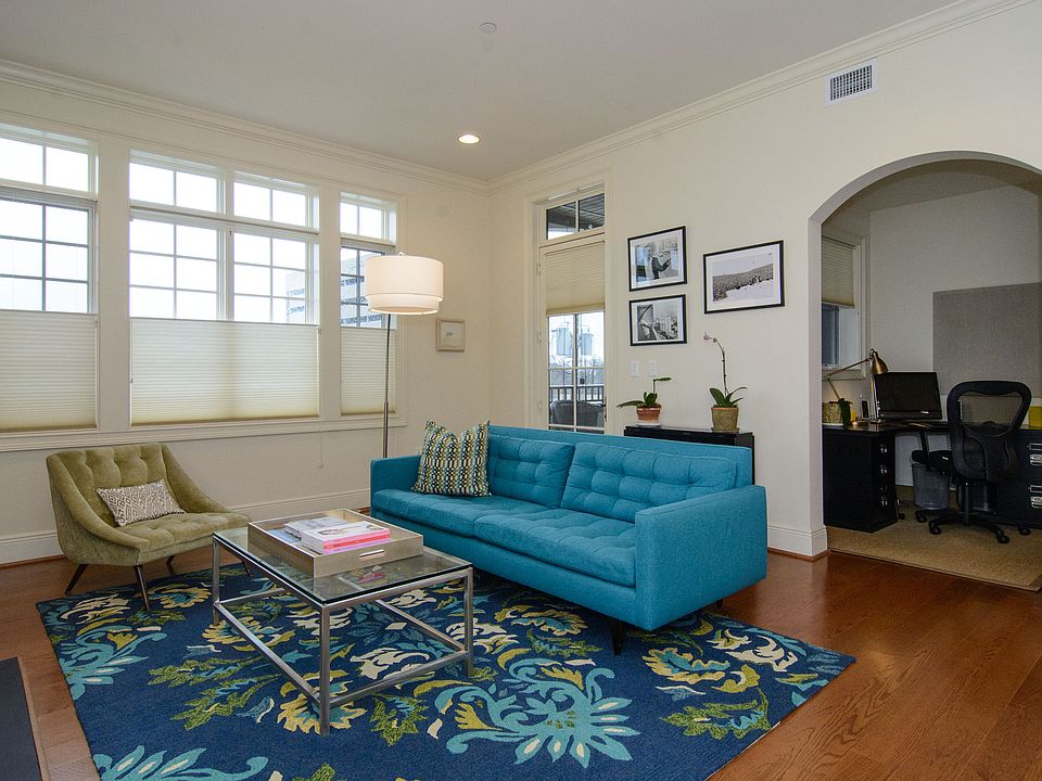 Splendidly designed condo