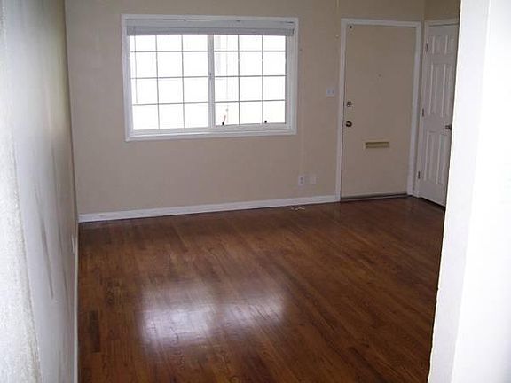 4th image of 156 N 25th St
