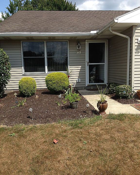1st image of 315 Holly Pl