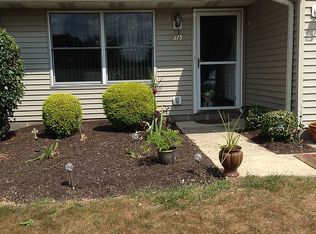 315 Holly Pl, Barberton, OH