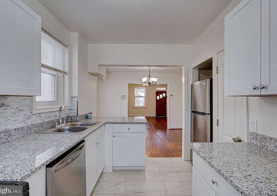 1st image of 5318 Plainfield Ave