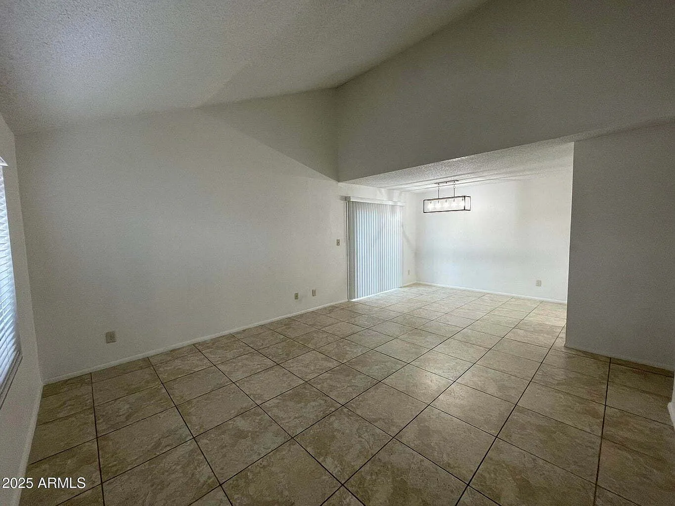 2 bed, 2.0 bath, 960 sqft, $1,475 — Photo 3