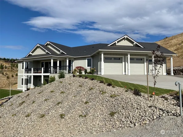 301 Burch Hollow Lane, Wenatchee, WA 98801