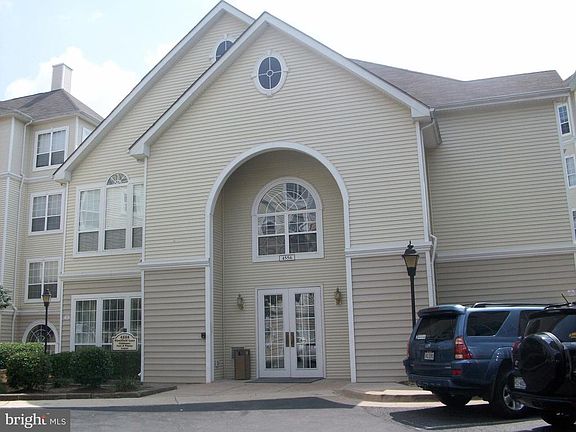 2nd image of 4550 Strutfield Ln APT 2422