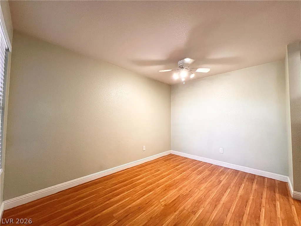 1 bed, 1.0 bath, 755 sqft, $1,100 — Photo 2