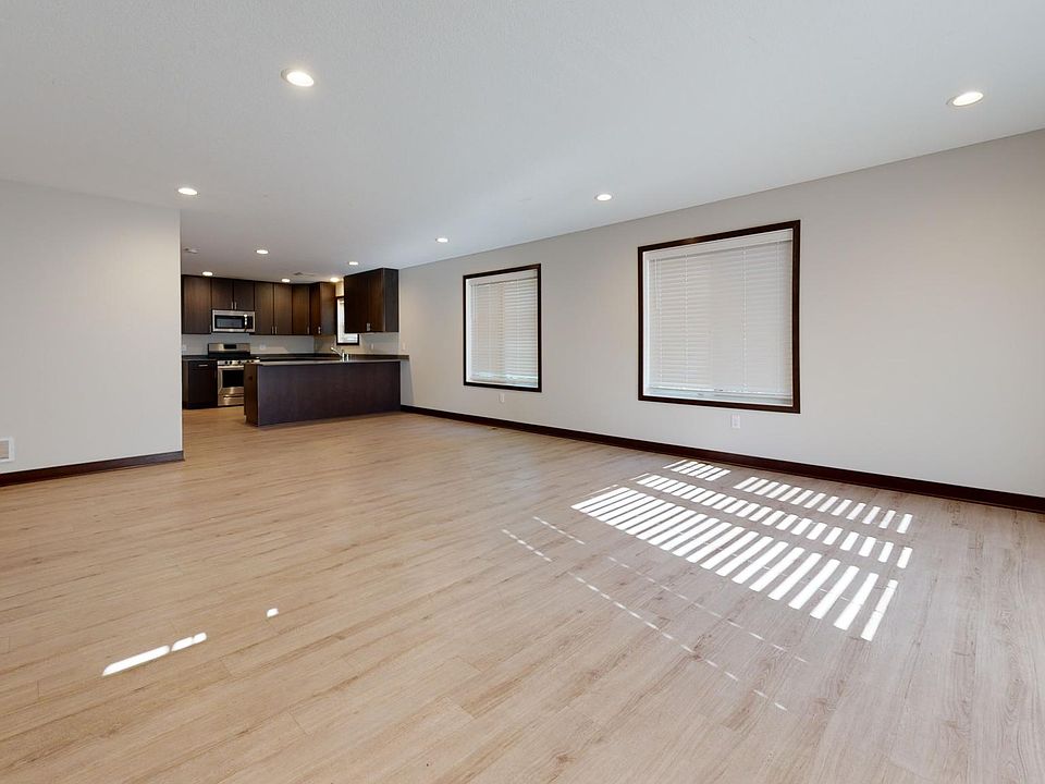 Spacious living rooms!