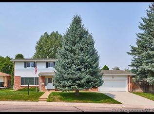 629 Harmony Ln, Cheyenne, WY 82009