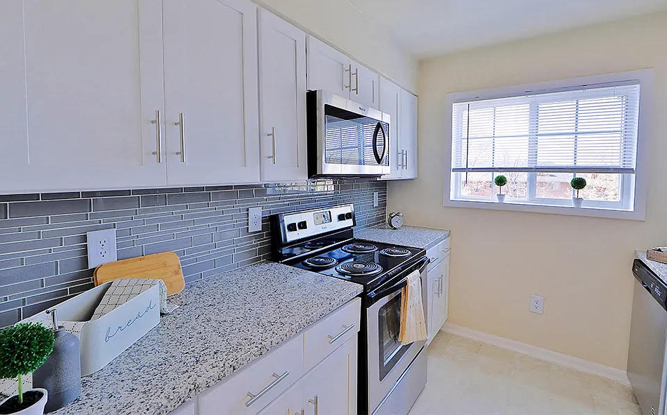 Mount Vernon Square Apartment Homes