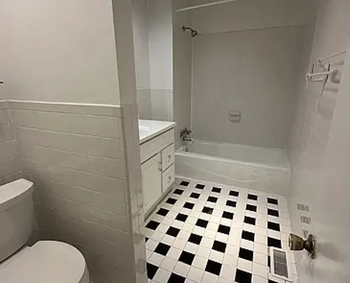 620 Royal Oaks Pl — Photo 8