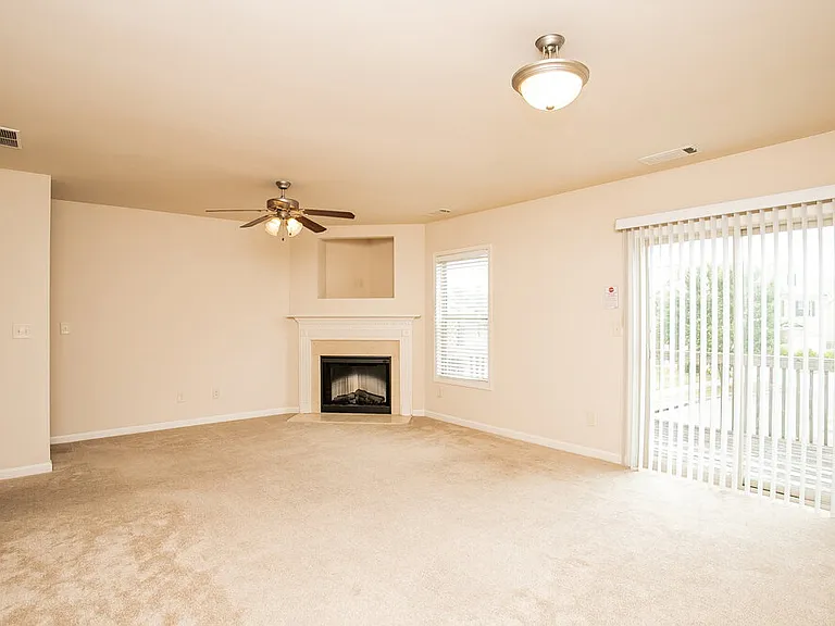 2279 Baywood Tree Ln — Photo 7
