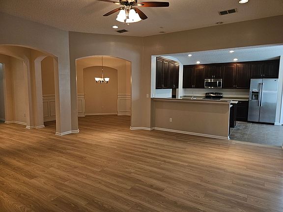4th image of 445 Casa Sevilla Ave