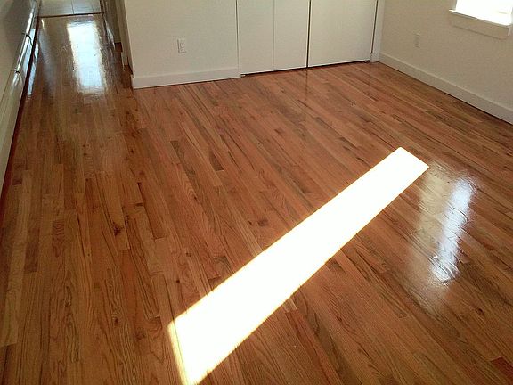 4th image of 1034 Olympia Blvd