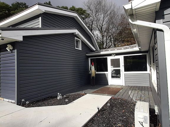 5th image of 112 Popish Rd