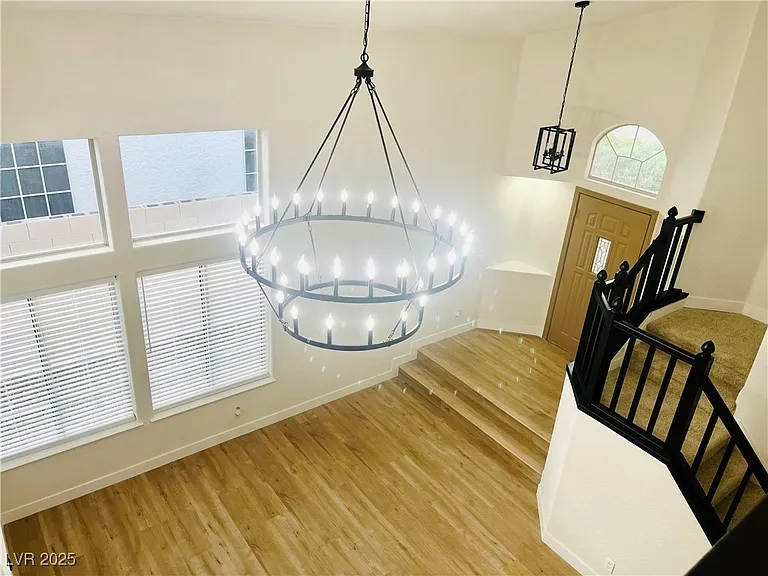 7837 Millhopper Ave — Photo 6