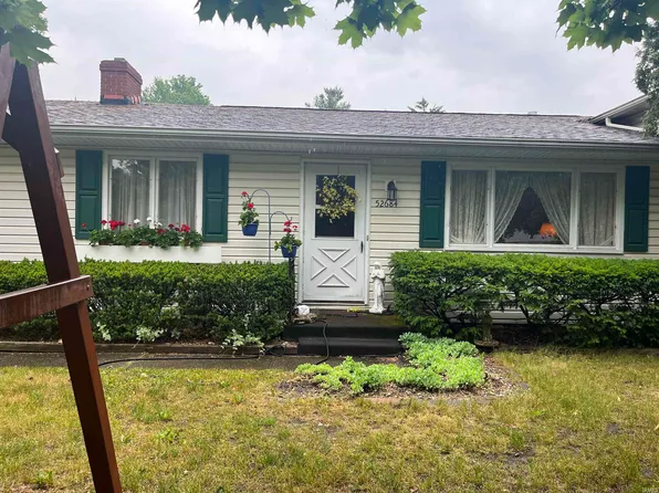 52684 Bamford Dr, South Bend, IN 46637