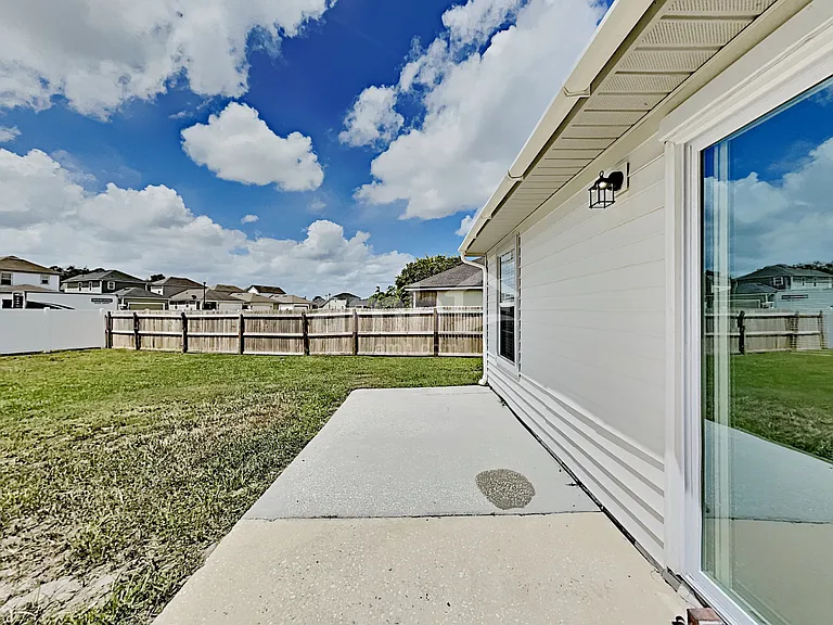 3155 Olde Sutton Parke Dr — Photo 19