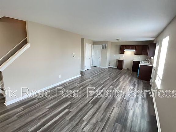 5th image of 2167 Pine Valley Dr