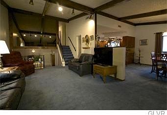 4th image of 2195 Rose Ln