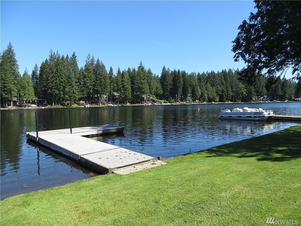 1st image of 661 E Ballantrae Dr