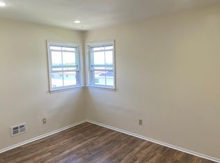 37 E Stroud Ave #2F, Staten Island, NY 10308
