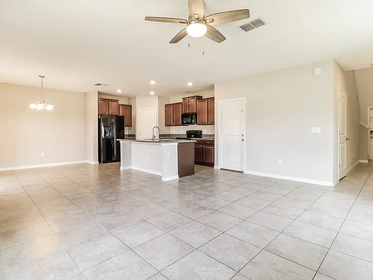 10153 Golden Wonder Ln — Photo 5
