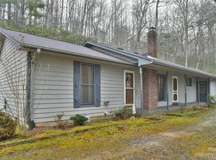 72 Cherokee Springs Trl, Hendersonville, NC 28739