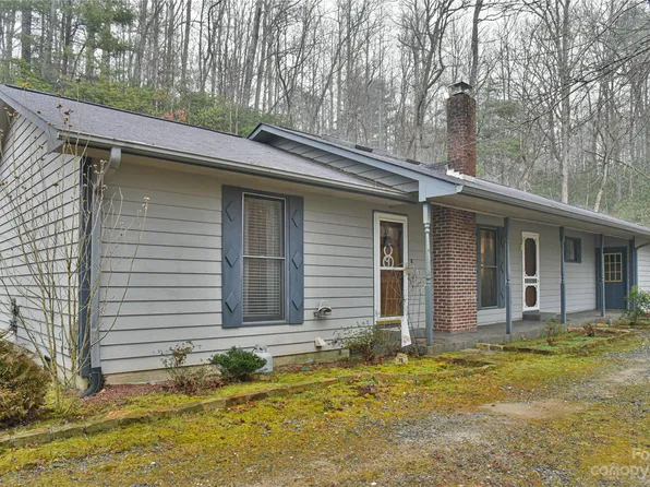 72 Cherokee Springs Trl, Hendersonville, NC 28739