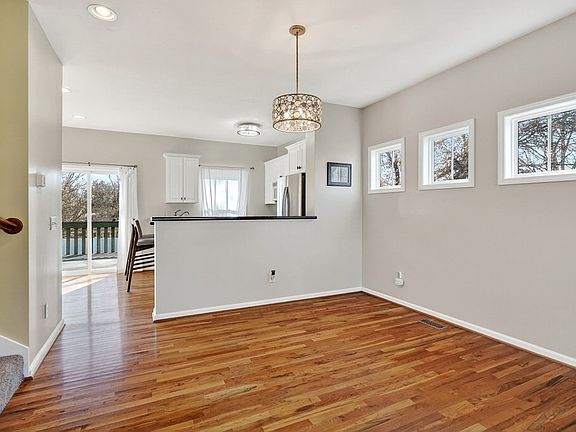 5th image of 41 McKinley St