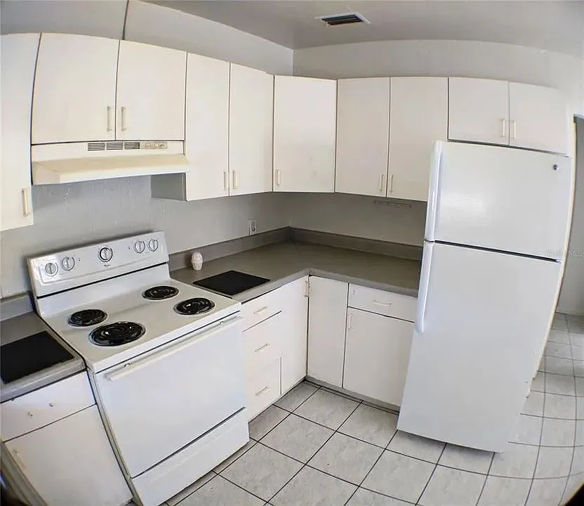 2 bed, 1.0 bath, 1220 sqft, $1,450 — Photo 2