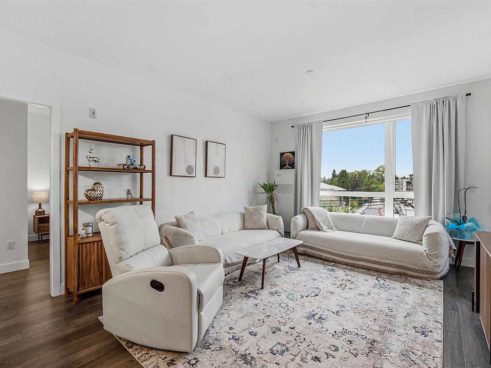 1st image of 11718 224th St #306