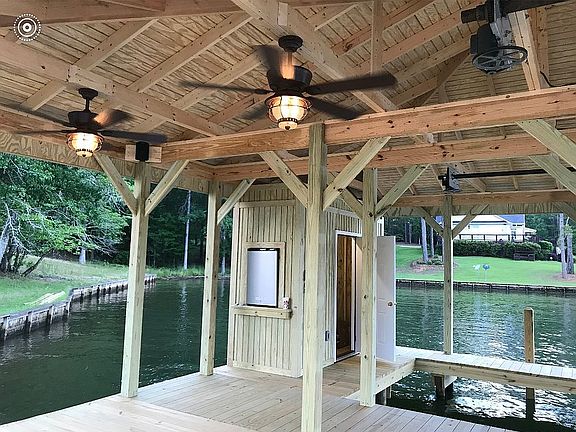 Double boat house 