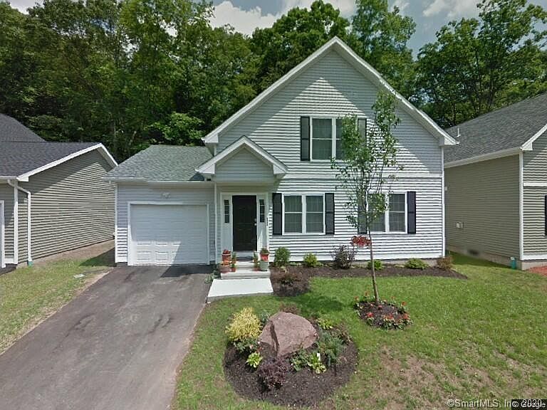 2nd image of 11 Mourning Dove Cir #11