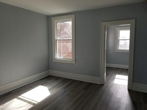 2nd image of 423 Frebis Ave #427
