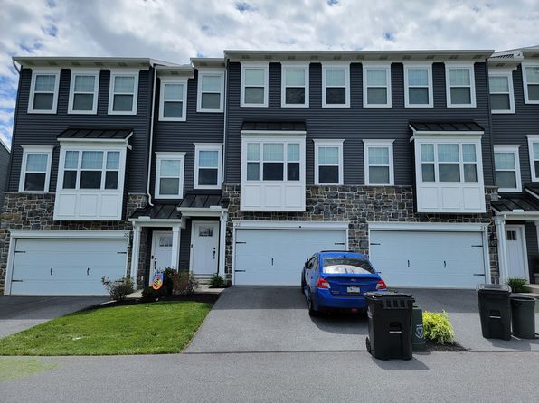 22 Glenbrook Ct
