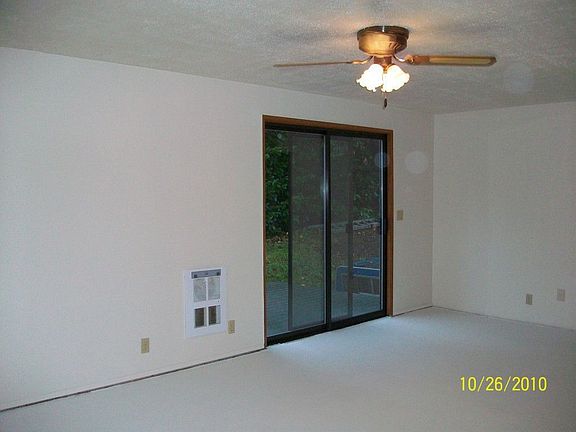 5th image of 4456 S 170th St